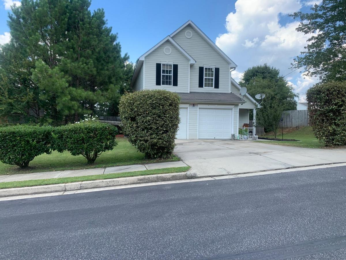 Captivating Home Near Downtown Atl Conley Екстериор снимка