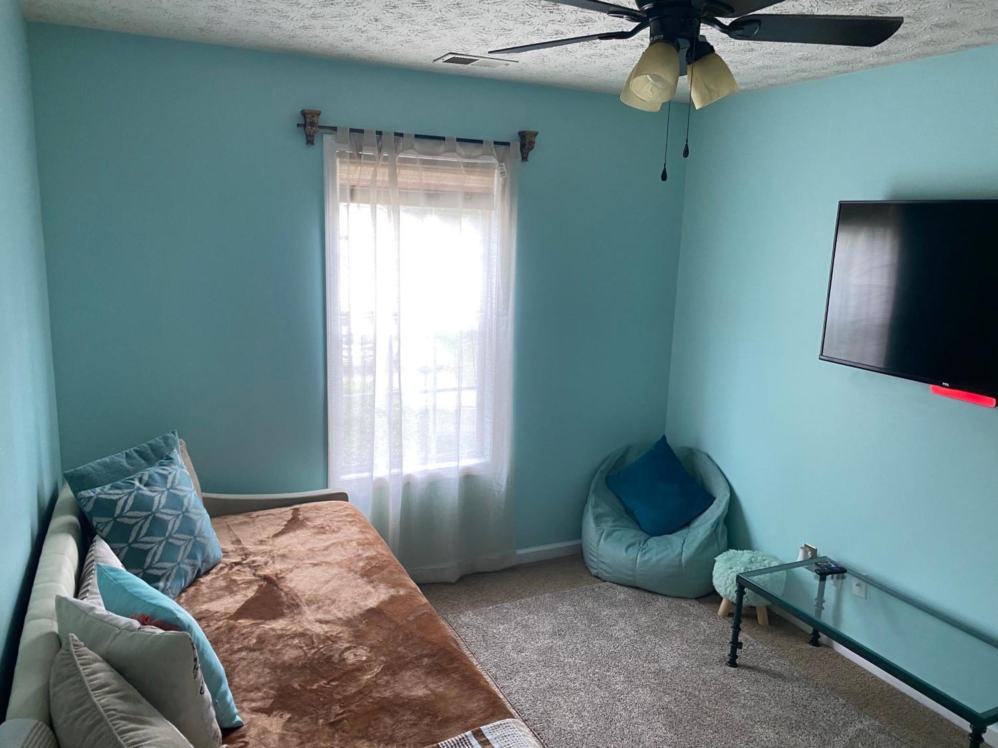 Captivating Home Near Downtown Atl Conley Екстериор снимка